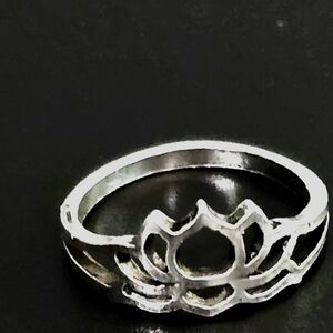 ETERNITY BAND REGAL CROWN LATTICE DESIGN NEW SIZE 6 RING 1 LEFT BLOWOUT SALE